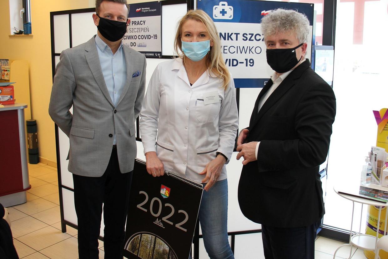 Promocja szczepień i kalendarzy Lęborka 20 grudnia