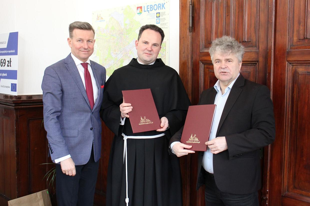 Umowa dotacyjna na renowację zabytkowego kościoła św. Jakuba Ap. podpisana