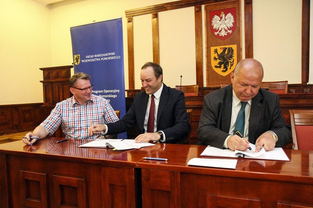 Ponad 3,9 mln zł dotacji na modernizację miejskiej sieci ciepłowniczej