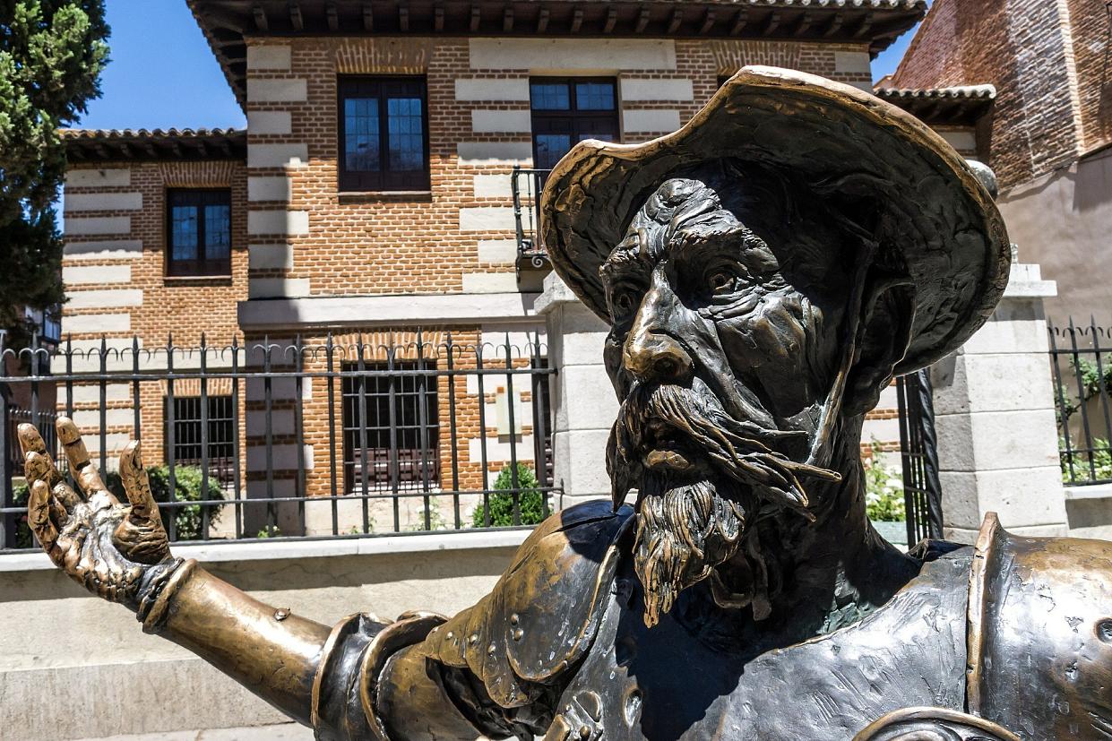 Światowy Dzień Książki i Praw Autorskich z biblioteką