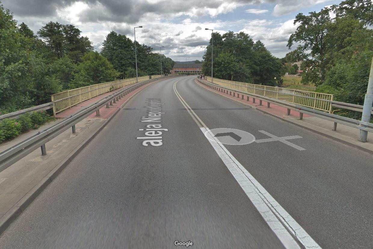 Zmiana organizacji ruchu na odcinku al. Niepodległości