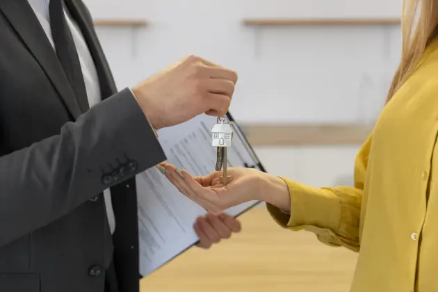 Przetargi i komunikaty