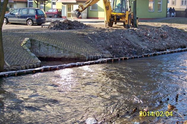 Budowa i przebudowa bulwarów nad rzeka Łebą