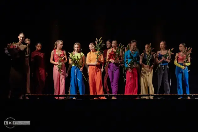 Teatr Tańca Jeszcze Pięć Minut