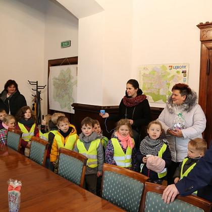 Świąteczna wizyta przedszkolaków w Ratuszu