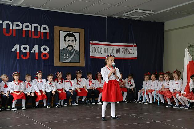 Uczniowie SJSP LTO uczcili rocznicę Niepodległości