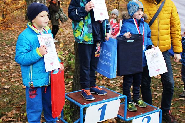 Indywidualne Biegi Przełajowe z okazji Święta Niepodległości w strugach deszczu