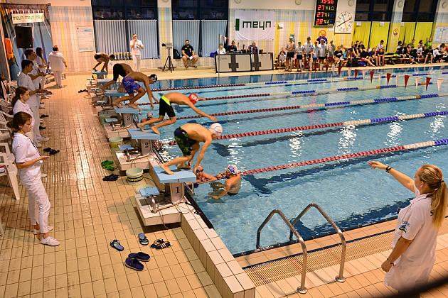 XII Ogólnopolskie Zawody Pływackie MEYN