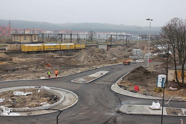 Lęborski Węzeł Przesiadkowy. Front robót na Dworcowej