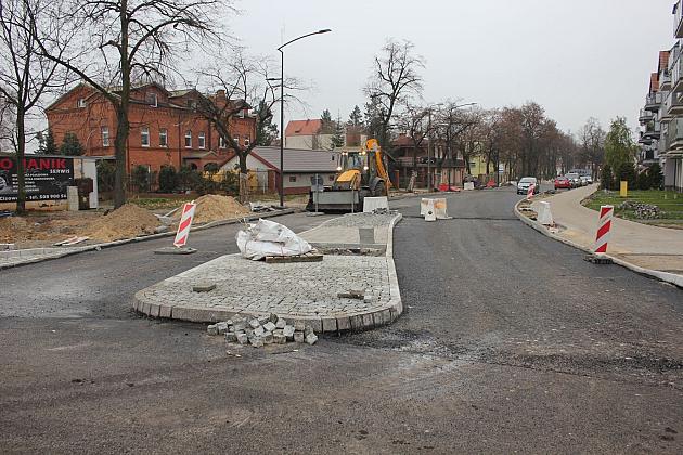 Lęborski Węzeł Przesiadkowy. Front robót na Dworcowej