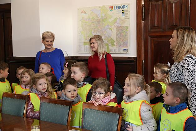 Przedświąteczna wizyta przedszkolaków z Przedszkola Nr 2