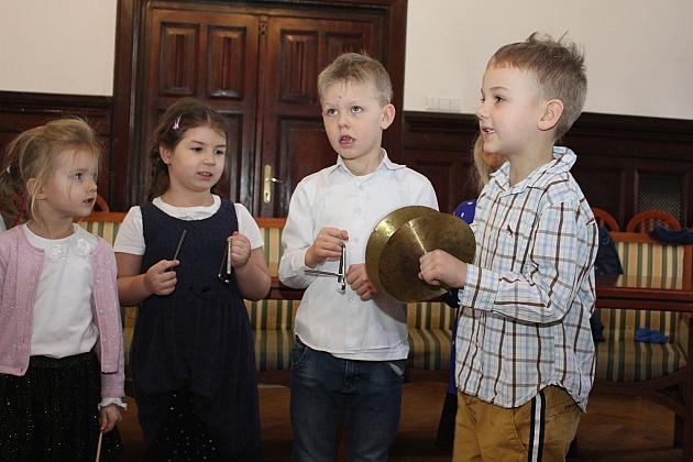 Kolędowa wizyta „Biedronek”