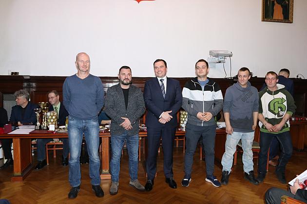 Święto dawców krwi w ratuszu