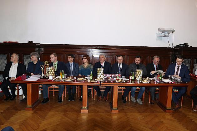 Święto dawców krwi w ratuszu