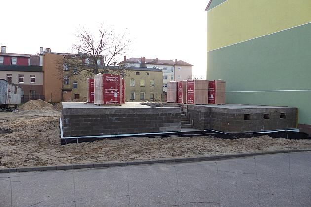 Przy Stryjewskiego powstają mieszkania komunalne