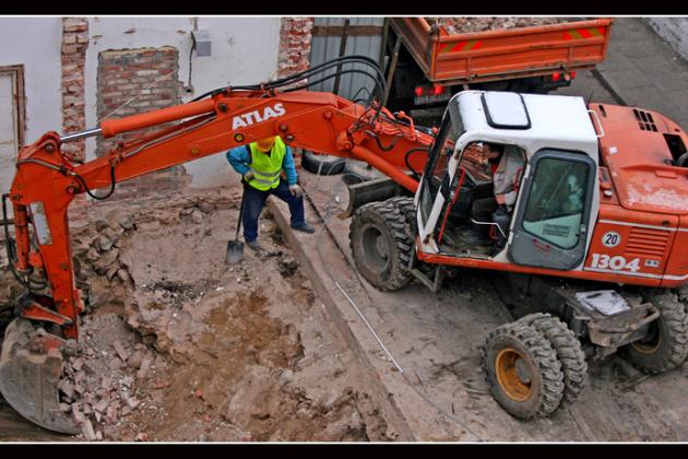 Odkryto fundamenty baszty