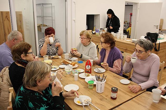 Aktywni seniorzy w Klubie Osiedlowym BAZA