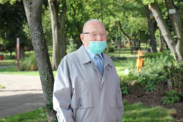 Dzień Sybiraka. Kwiaty i znicze pod Pomnikiem Zesłańcom Sybiru