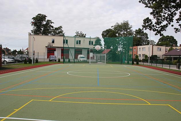 Nowe boisko czeka na małych i dużych