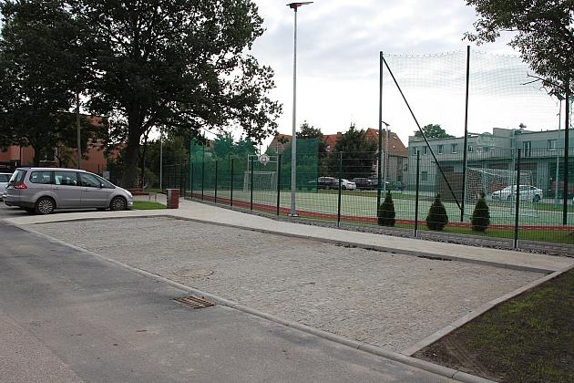 Nowe boisko czeka na małych i dużych