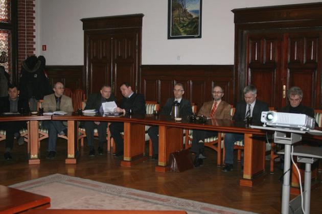 Jak poprawić przepływ informacji w sytuacjach kryzysowych?