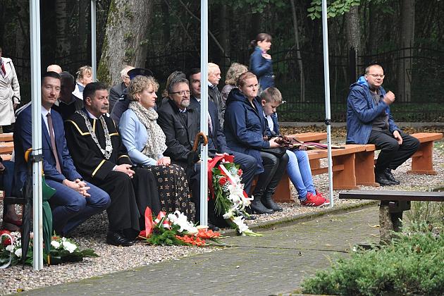 Złożyli hołd ofiarom Marszu Śmierci