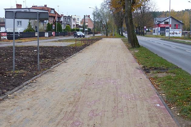 Ciąg pieszo-rowerowy na Krzywoustego wyremontowany
