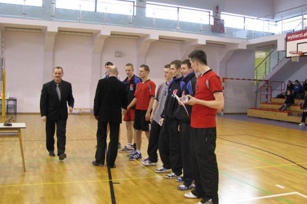 Siatkarskie rozgrywki o puchar Dyrektora Gimnazjum nr 2 w Lęborku