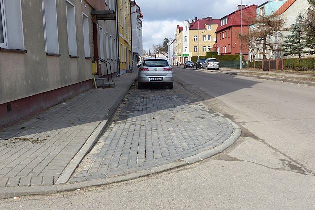 Nowe miejsca postojowe przy ulicy Targowej