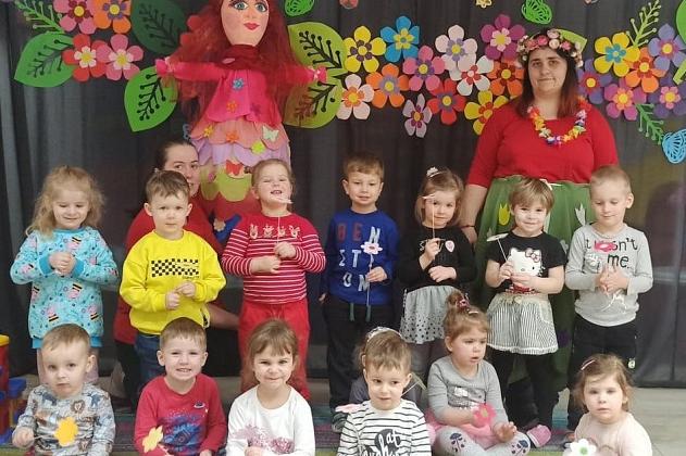 Powitanie wiosny z marzannami