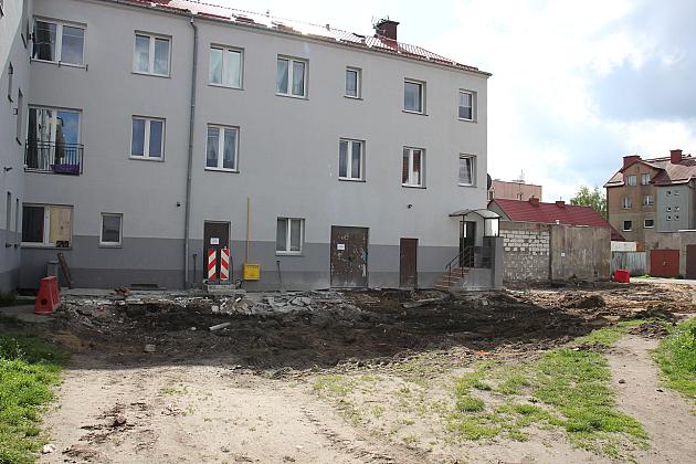 Podwórko przy Stryjewskiego 63/65