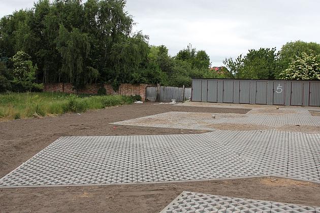 Na Malczewskiego powstaje podwórko integracyjne