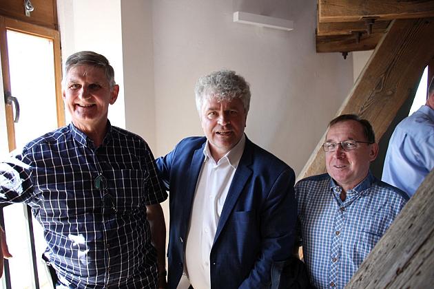 Wieża zabytkowego kościoła NMP Królowej Polski po remoncie