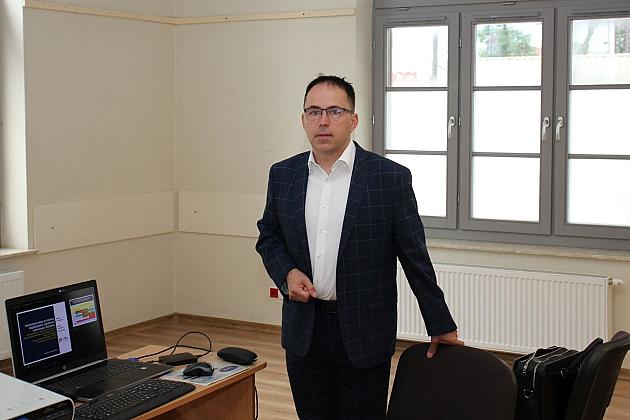 Rozmowy o komunikacji miejskiej przy Lęborskim Węźle Przesiadkowym