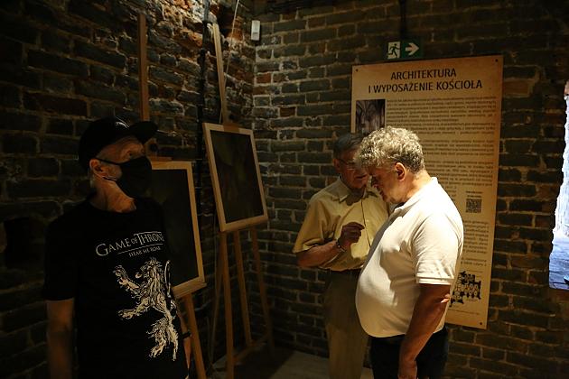 Wystawa „I anieli Go powiedli” w wieży Sanktuarium św. Jakuba Ap.