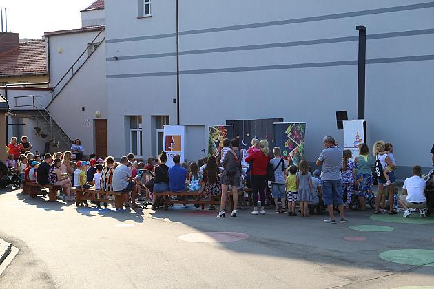 Radość w „Zakątku Kultury”. Letnie spektakle dla najmłodszych widzów