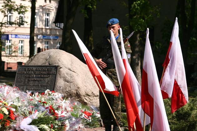 Święto Konstytucji 3 Maja -  Witaj maj, piękny maj, u Polaków błogi raj...