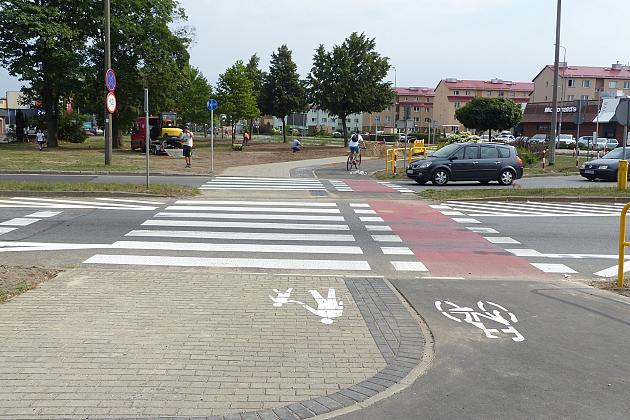 Nowa droga dla rowerów przy Krzywoustego otwarta!