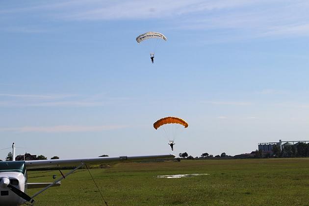 Harcerscy spadochroniarze