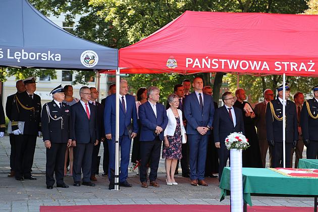 Uroczystość nadania sztandaru dla strażaków