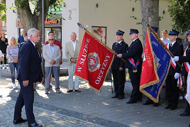Uroczystość nadania sztandaru dla strażaków