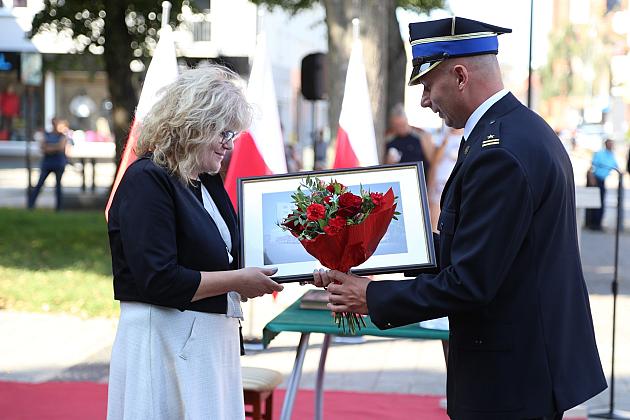 Uroczystość nadania sztandaru dla strażaków