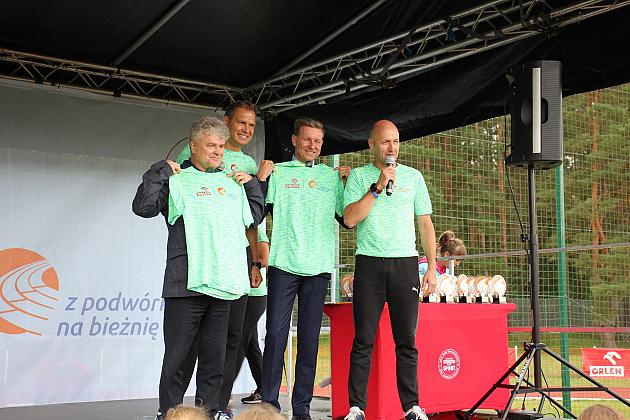 „Z podwórka na bieżnię”. Święto sportu na stadionie
