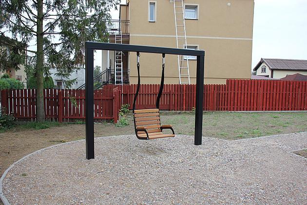 Nowe podwórko integracyjne przy Kossaka 72 cieszy lokatorów