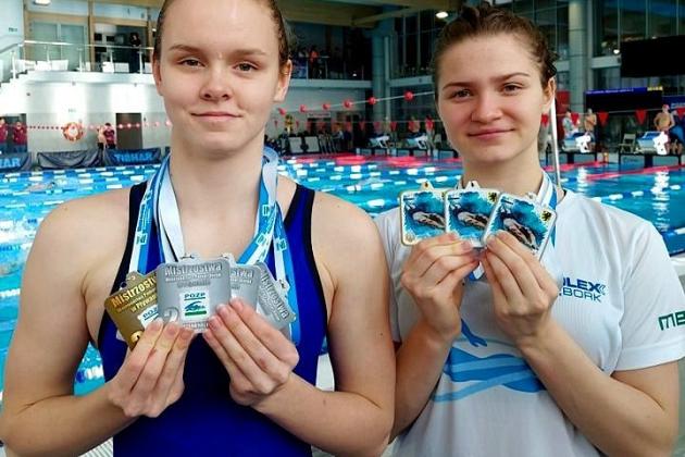 8 medali Weroniki Klejny i Hani Walkusz w Mistrzostwach Okręgu Pomorskiego