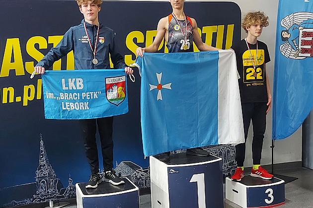 Medale młodych biegaczy w Toruniu