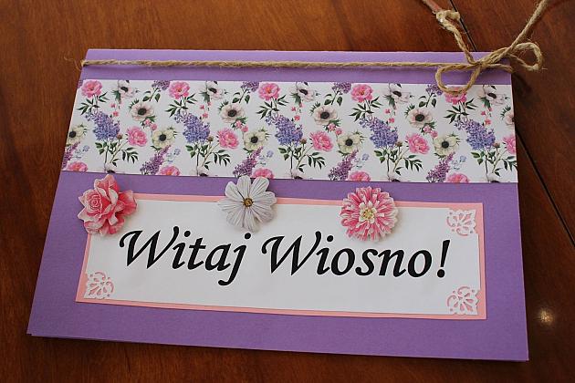 Przedszkolaki przyniosły wiosnę do ratusza