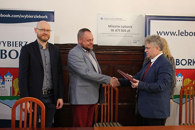 Umowy na budowę 10 dróg w dzielnicy „Lębork Wschód” podpisane!