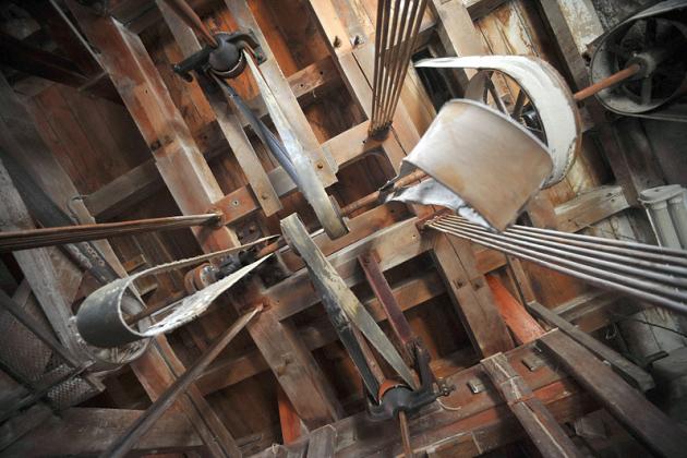 Architektura inżynieryjna i urządzenia techniczne Ziemi Lęborskiej w fotografii