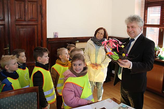 Przedszkolaki złożyły wielkanocne życzenia